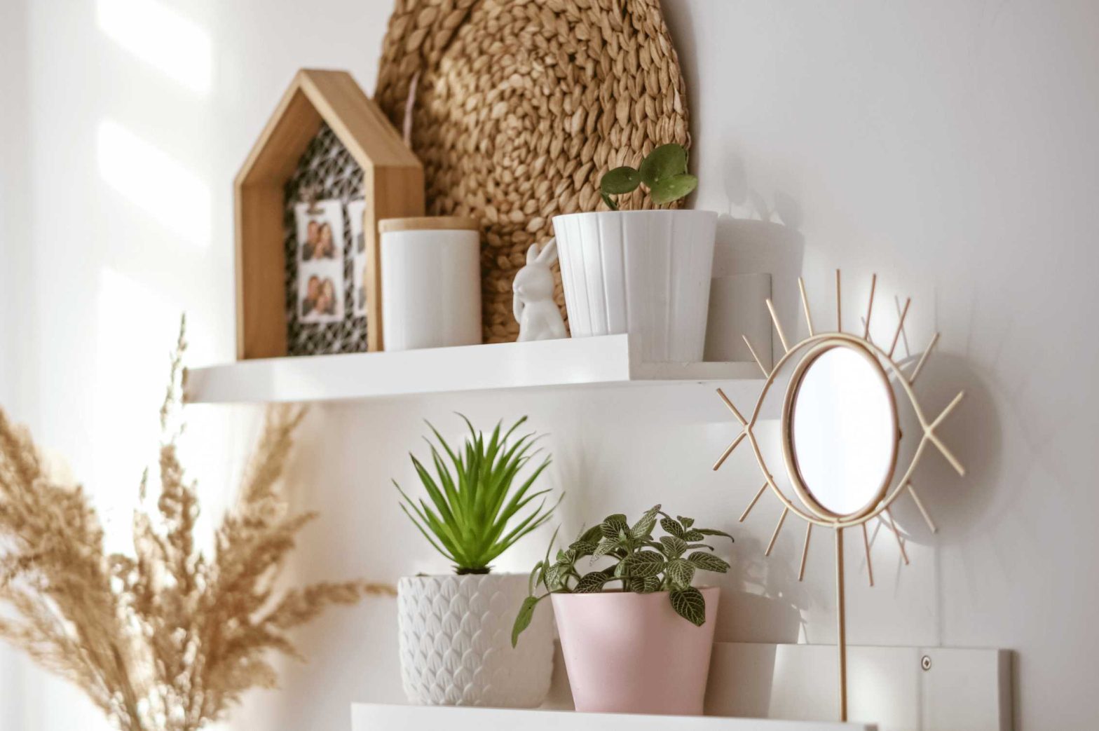 How To Decorate Your Minimalist Backdrop